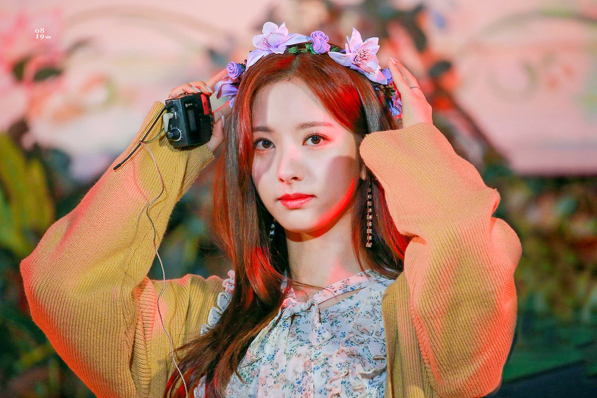 am0819_bn's tweet photo. 190413 우주소녀 보나 #WJSN #우주소녀 #BONA #보나 https://t.co/UVIZOTh2zi