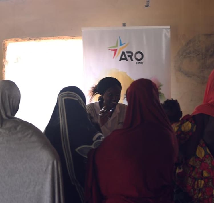 AhamRochasFDN's tweet photo. 40% of Nigerian #women are #Entrepreneurs, yet a larger percentage of women live below the poverty line.
In order to identify and proffer solutions to this problem, the #AROFEP has devised an initiative that helps #WomenEntrepreneurs maximise proceeds made from their businesses. https://t.co/fx7EUD3vyu