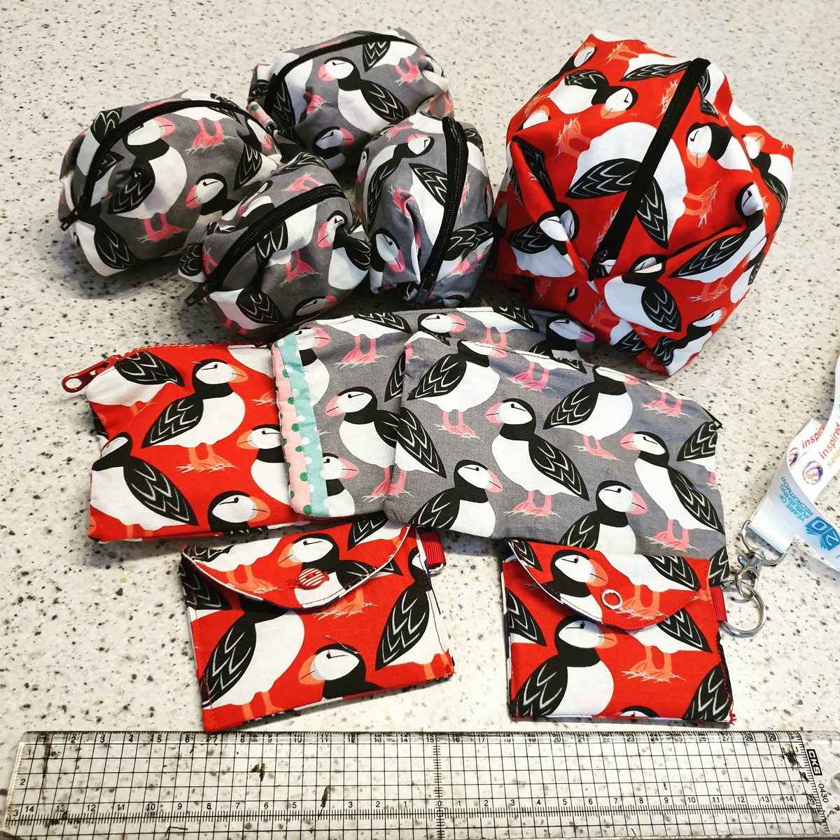 penjunky's tweet photo. A puffinery of pouches?  #sewingsunday #keepcalmandcraft #puffins #lovesewing #madebyme https://t.co/F0VSPHMMU4