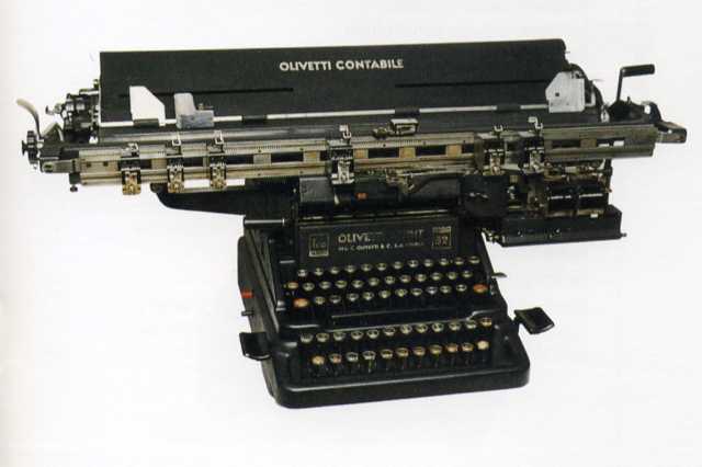 codinas_cat's tweet photo. Amb l' #Audit52 al 1934 #Olivetti va combinar una màquina d'escriure i una sumadora. Una entrada al mercat de màquines de calcular que arribarà al punt màxim gràcies a la brillant i única #Divisumma24

Més informació a: https://t.co/lM8mciGXLg https://t.co/OgSrfsBLPo