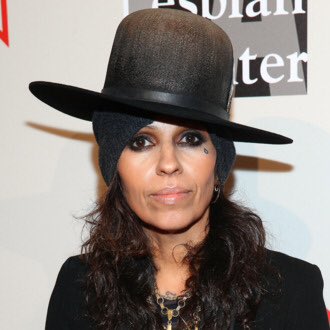 Happy birthday to Linda Perry, Samantha Fox, Chris Stapleton and Luis Fonsi!   