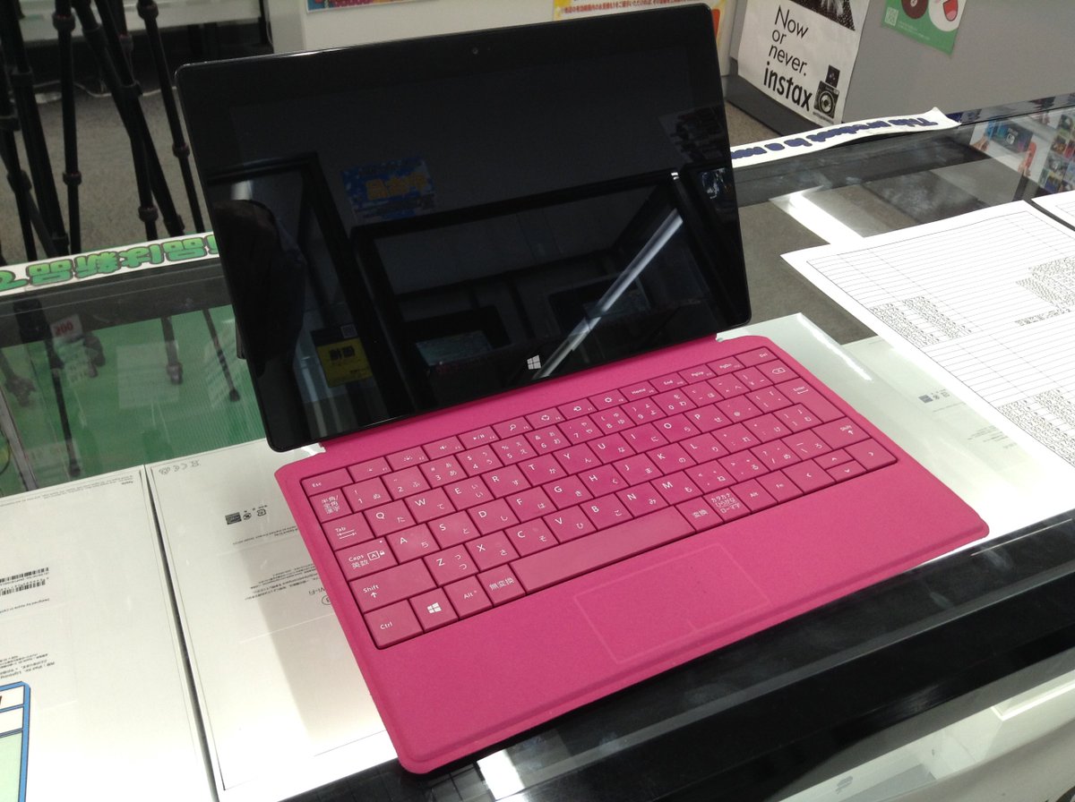 WiNKPREMIUM_A's tweet photo. 【おすすめ中古品】
#Microsoft #Surface #SurfacePro2
¥33,000(税込)
ピンク色キーボード付き、タブレットとしてもノートパソコンとしても便利です。🌸
中古Surfaceページ:https://t.co/PIimmrk2Xs
#秋葉原 #中古 https://t.co/LKtHjG0jcX