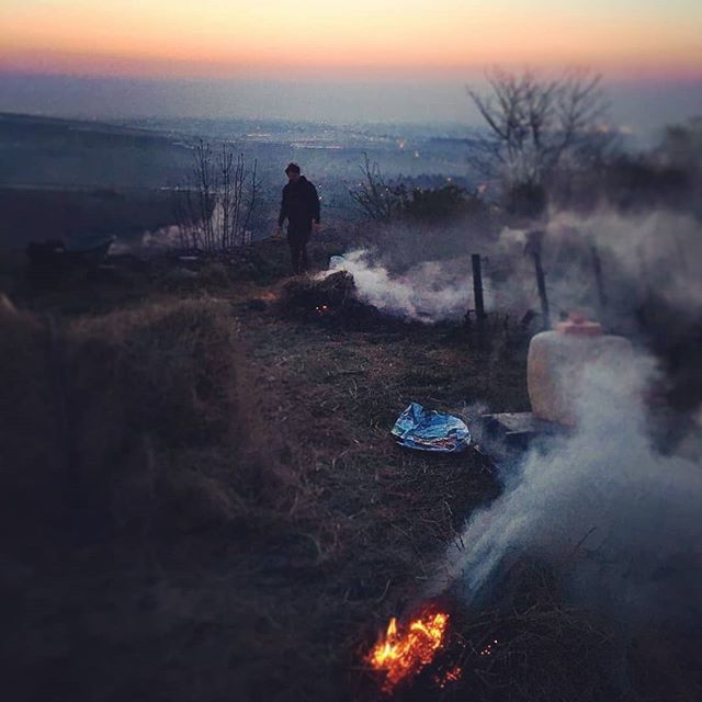 hungrycyclist's tweet photo. One of the benefits from your wife being from a winemaking family,  is having to get up at 4am to hit a burning hay bail with a shovel in freezing conditions. #bourgone #brothersinlaw https://t.co/nmzNESvaDo https://t.co/w9yS5q3OjZ