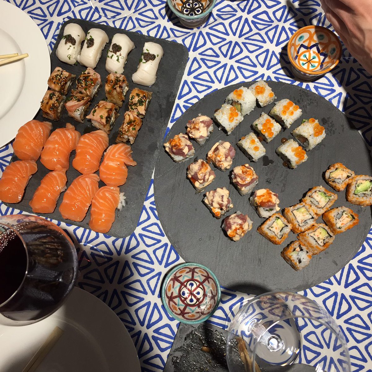 green_sushi's tweet photo. Una cena en @green_sushi resucita cualquier noche movidita 😉

Si lo prefieres, te lo llevamos a la puerta de tu casa👇
968 967 364 https://t.co/aE49kDgoDf