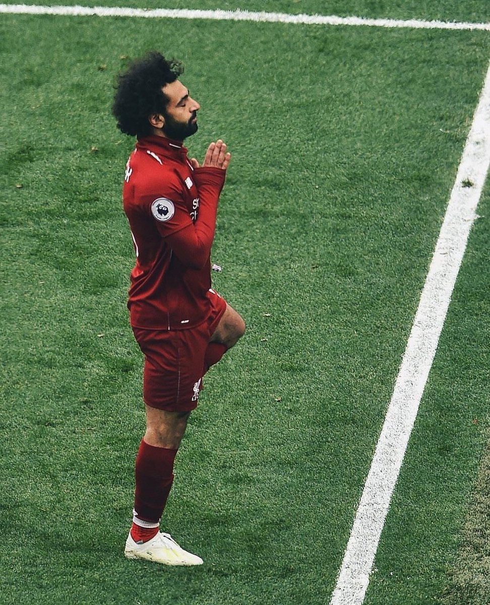 SupremeFootball's tweet photo. Waking up on a monday like: 

#Salah #Liverpool #EPL https://t.co/7EyosarZXD