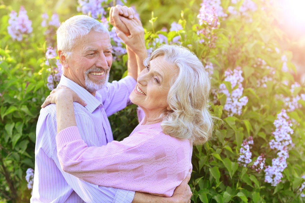 HolmesCareGroup's tweet photo. The residents at #Heatherfield will be attending the Young at Heart Tea Dance today at Whitburn Bowling Club. Everyone is so excited to attend another one of the Ageing Well’s events! 🥪 ☕ 💃 https://t.co/FxRx5f3WZR
