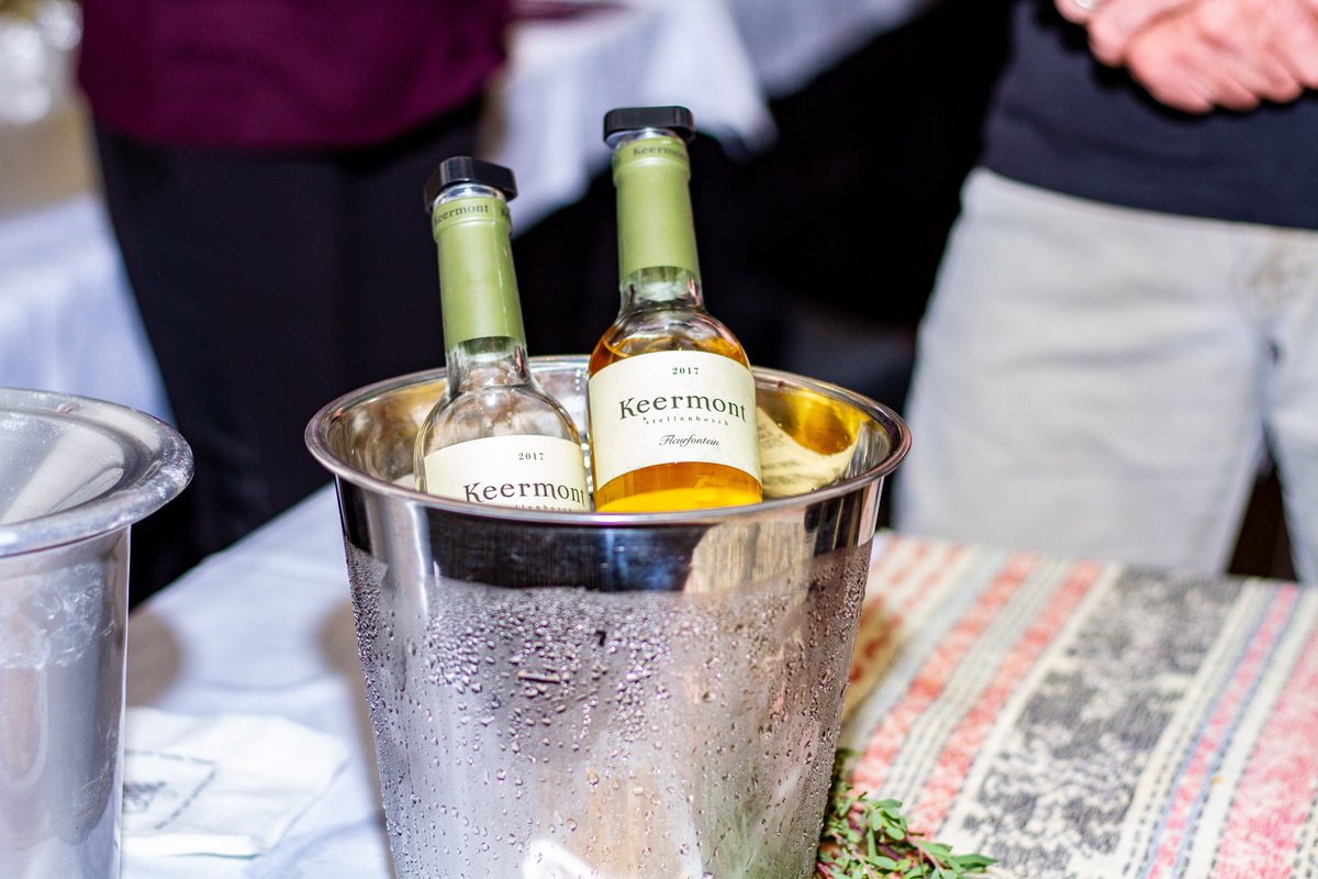 michaelfridjhon's tweet photo. Taste a host of SA's finest wines for the price of a bottle at shows around the country...
https://t.co/9TDZbH6qor
#wine #wineshows #winevalue
@keermont
@SimonsigWines
@NeethlingshofW
@the7chairs
@babylonstoren
@GlenellyEstate
@DelaireGraff
@Beyerskloof_ https://t.co/y4I1X1cZ3r