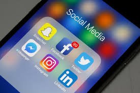 charleshymas's tweet photo. Social media firms face fines up to billions of pounds if they target children with “addictive” features to keep them online under a new legally-enforced code unveiled on Monday. https://t.co/jQ7XyYvjMr https://t.co/7BYdTYfXld