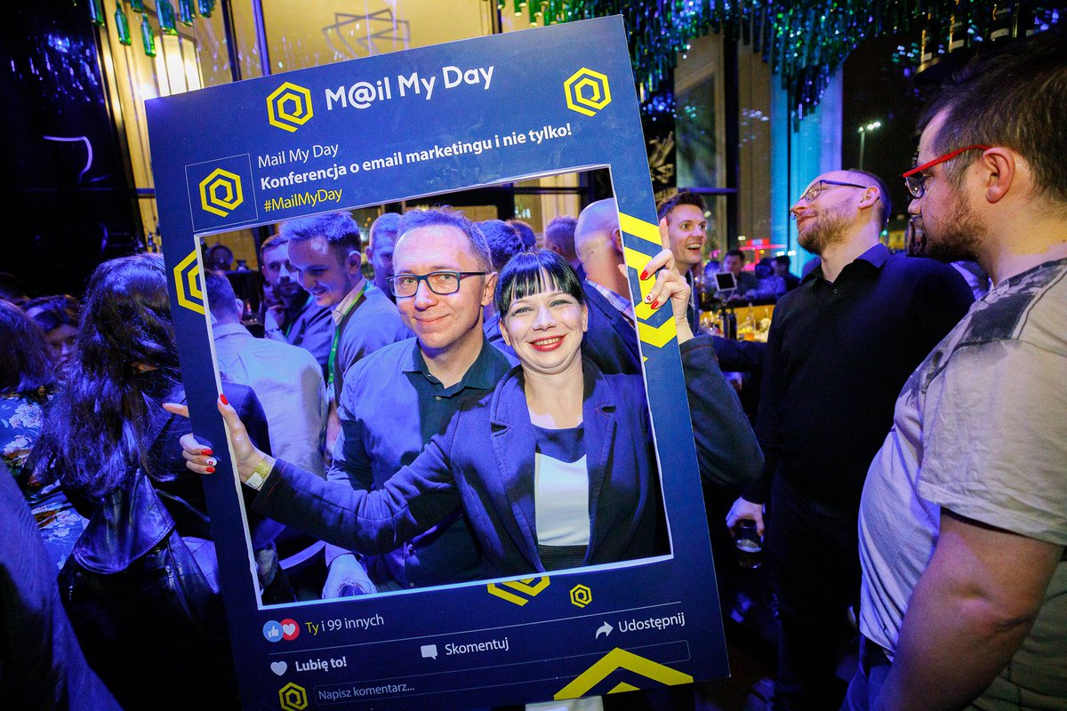 MailMyDay's tweet photo. Świetna zabawa, doborowe towarzystwo. :) Pełną relację z after party znajdziecie na naszym fanpage na Facebooku. 
https://t.co/9qy0f8XJ54

#MailMyDay #Zabawa #afterparty #marketer #konferencja https://t.co/CbYzbasOyu