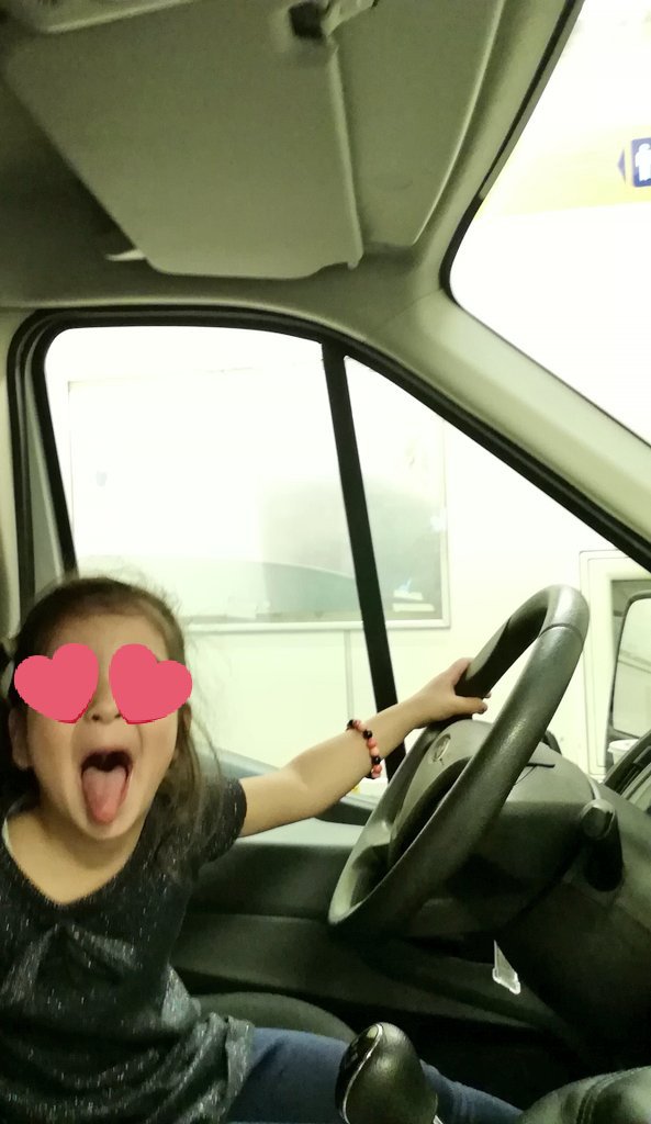 Poppysmammy's tweet image. Poppy did so good with her massive van load and still had time to make us laugh 
#weekendmove #londontoamsterdam
#poppysworld
#eurotunnel
#poppysmammy 
#whitevangirl
#londonfrancebeguimnetherlands
#wedidit
#bigmove 
#familyreunited #familylife #weliveourdream