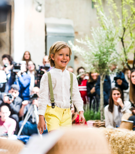 CharHadas's tweet photo. ¡Tizzas en #ThePetiteFashionWeek p-v 2019!
Pequeños conejitos desfilaron con lo nuevas propuesta de #Tizzas para @elcorteingles Diseños elegantes y muy chic perfectos para eventos y celebraciones.
https://t.co/aQvlG4YE8b
#CharhadasPetiteFashion #ElCorteInglés #ModaParaNiños https://t.co/GlcPAox5Gv