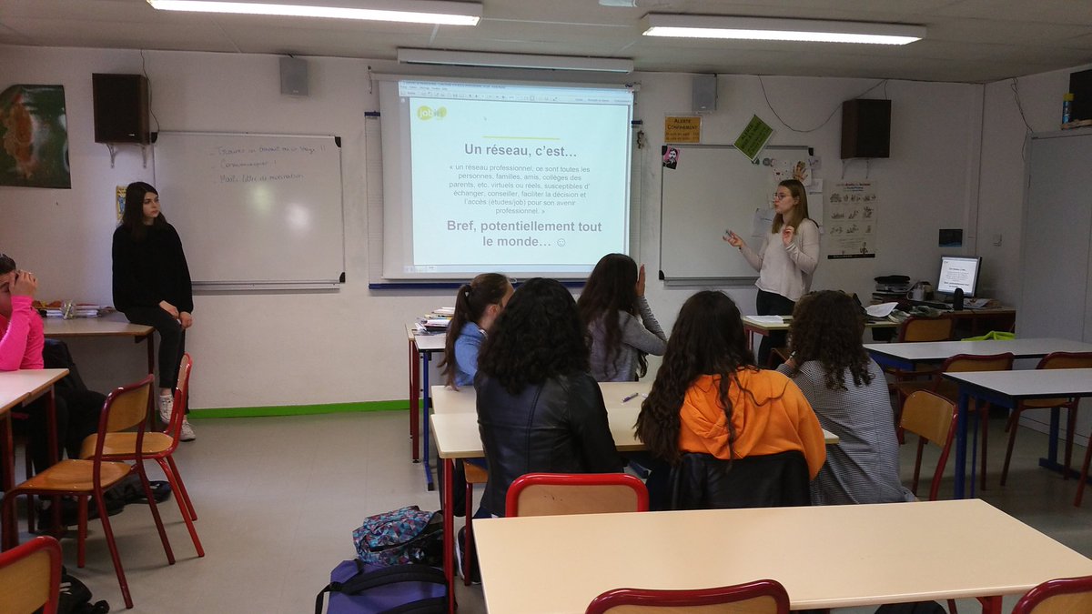 1ère journée des ateliers "volontaire et digital" des élèves de 4ème du collège C Isaure. 
Au programme :
-Qu'est ce qu'un réseau professionnel ?
- À la découverte des objets connectés et des métiers du numérique...
Merci à nos partenaires 
<a href="/AFEVTOULOUSE/">AFEV TOULOUSE</a>
<a href="/JobIRL/">JobIRL</a>