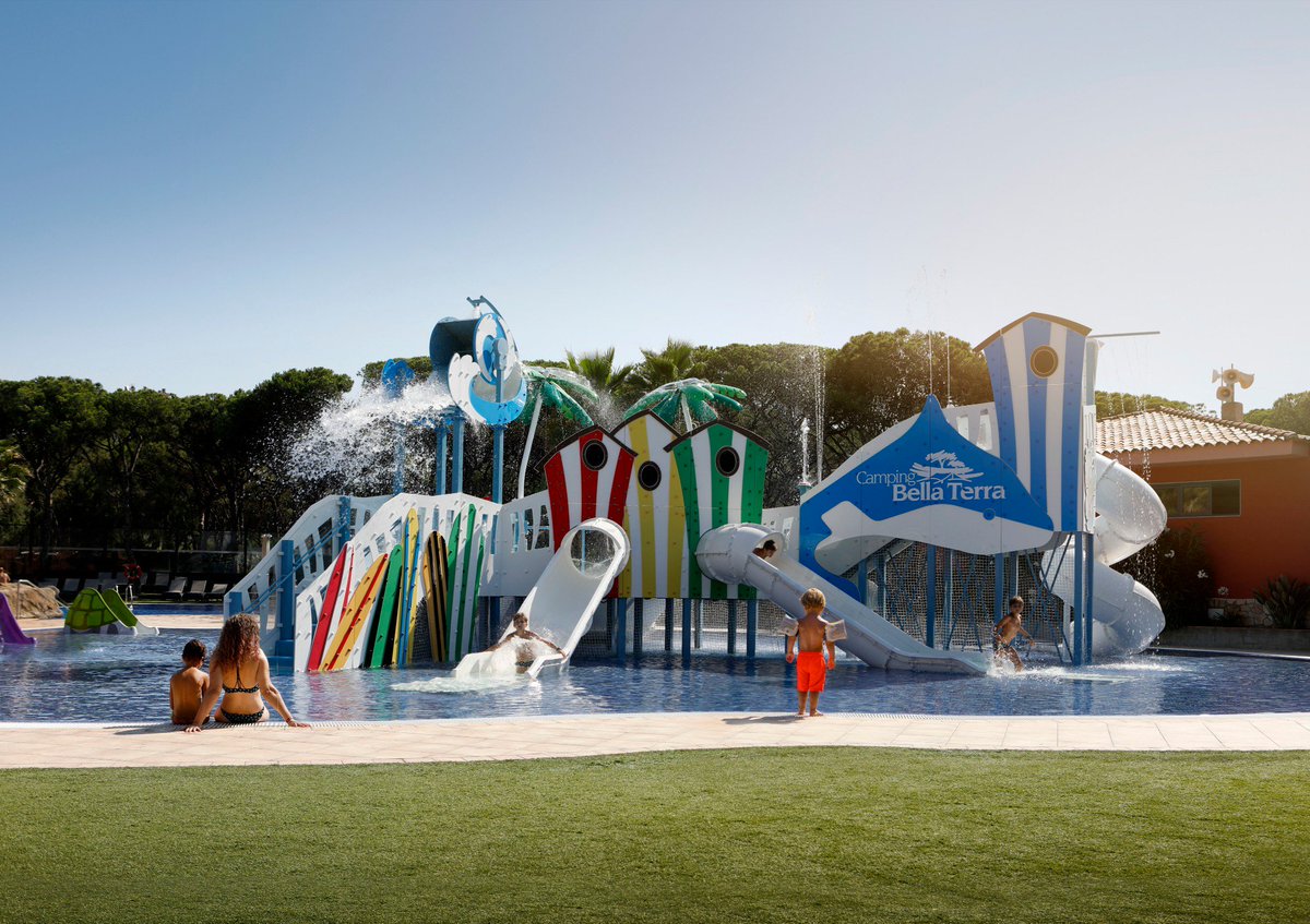 IsabaProjects's tweet photo. Estamos trabajando mucho en gran cantidad de nuevos proyectos, pero seguimos teniendo ojitos para los que ya creamos.
Pronto vuelve la temporada de piscinas, mejora la #experiencia de los tuyos con un #parque de #agua en tu #hotel, #camping...
#FelizLunes #Isaba #JugarImporta https://t.co/vhIdi4VUMH