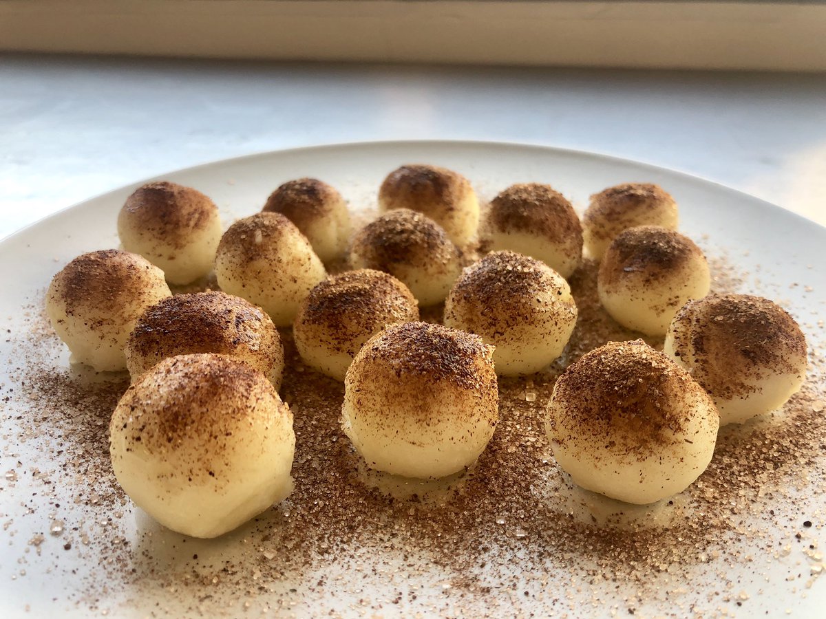 MsLaurieCooper's tweet photo. Why settle for french fries when you can have these #innovative potato alternatives instead! @GIS_Gems #creativefood #WeRGIS #WeRGISDesign 🥔🍟🥔🍟 https://t.co/d9Edbu5w8g