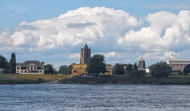 Kijk in de Wijk 2.0 goed ontvangen TIEL De raad wil in gesprek met inwoners. Niet zozeer over onderhoud. Maar over wat er nog meer moet en kan worden gedaan in hun wijk. De commissie Bestuur is enthousiast.... twib.in/l/xLAgo7joMMpq