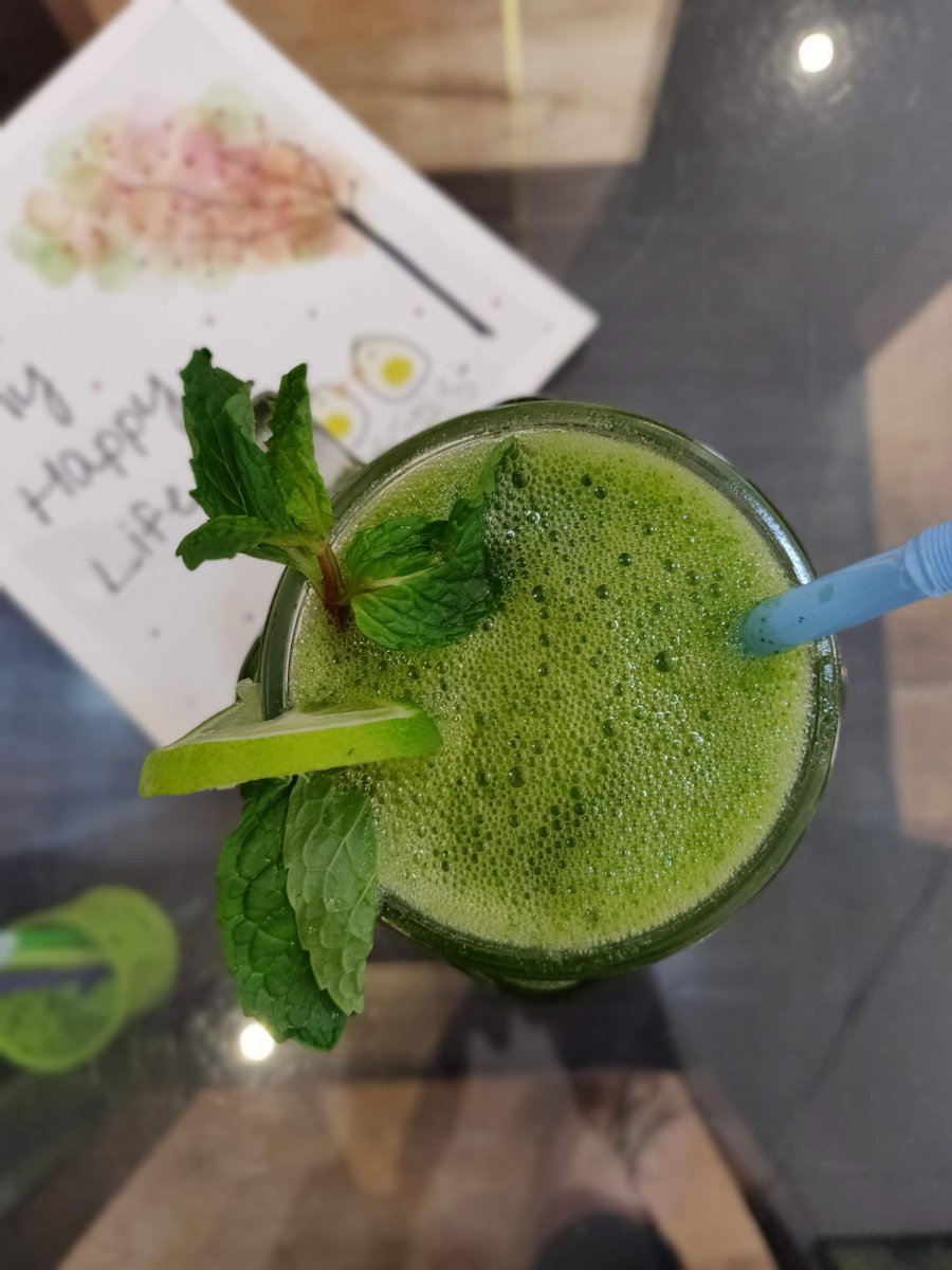 CafeWanderlust's tweet photo. For the good Life! Fresh mint leaves lemonade with some board games and some awesome food! #cafewanderlust #travelcafegurgaon #lifeisfun #chilled #fresh #newlife #lbbdelhincr #gurugrammers https://t.co/KWHCtbCZqD
