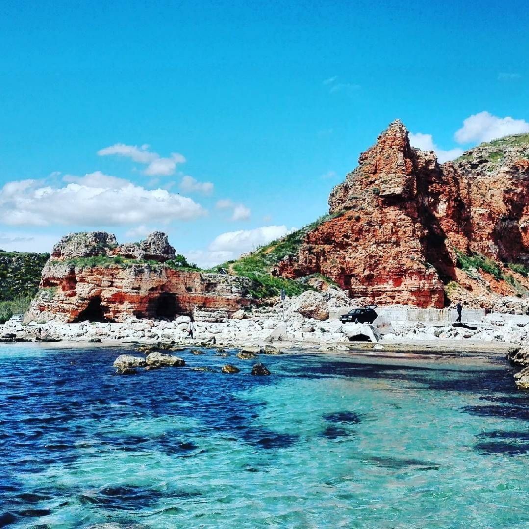 Ну, что вот и понедельник.  Скажите честно хотите любите работать или ждете с нетерпением отпуск?  Пост для тех, кто уже устал и хочем теплого моря, чистого песка и баззаботного отдыха. Сегодня будет ее величество - Болгария. 

Курорты для семейного о... mgp.pw/jsplt