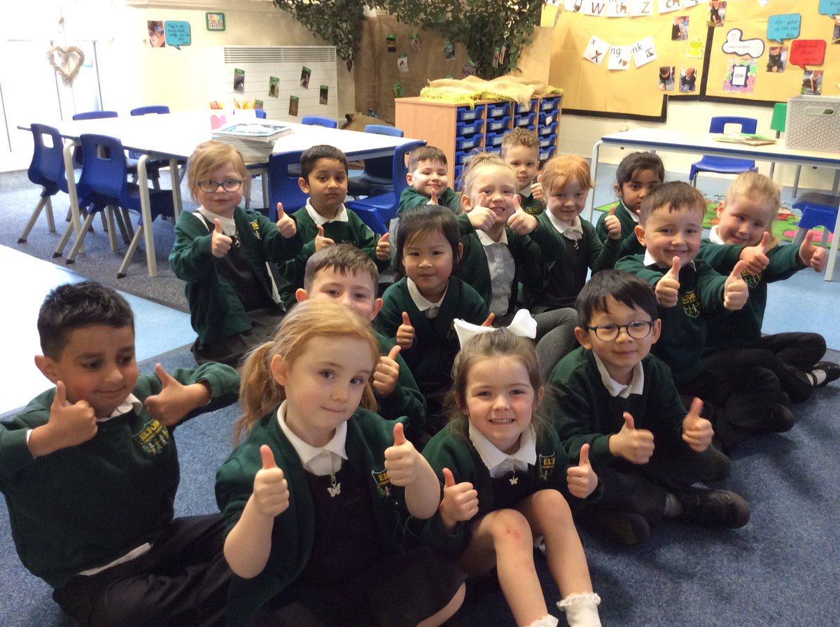 EpsTracie's tweet photo. Reception E are so happy to see all of their friends back safely from the holiday- everyone's here, everyone's happy and ready to start a super Summer term βοΈ#attendancematters #everydaycounts #summertermfun https://t.co/on79wfnRF5