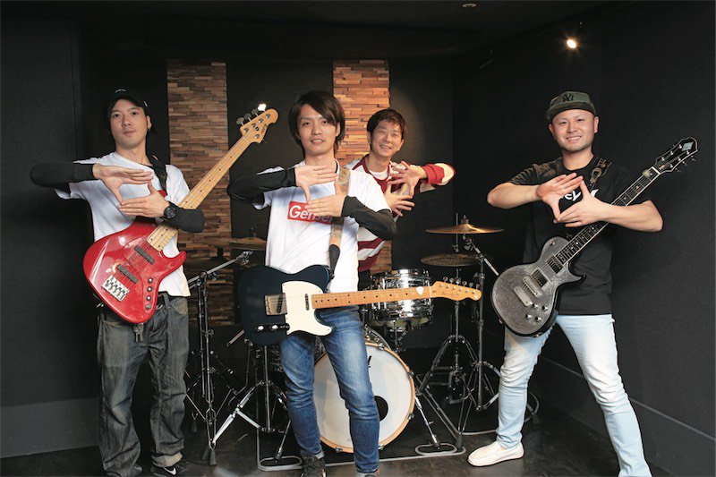 tunegate_me's tweet photo. 【これはすごい！】1本でマルチトラック録音ができるマイク「ZYLIA」で“バンド一発録り”をやってみた！｜https://t.co/V0ypqjCth9 https://t.co/6I1Zw9ZQit https://t.co/KJoqUXxXxs