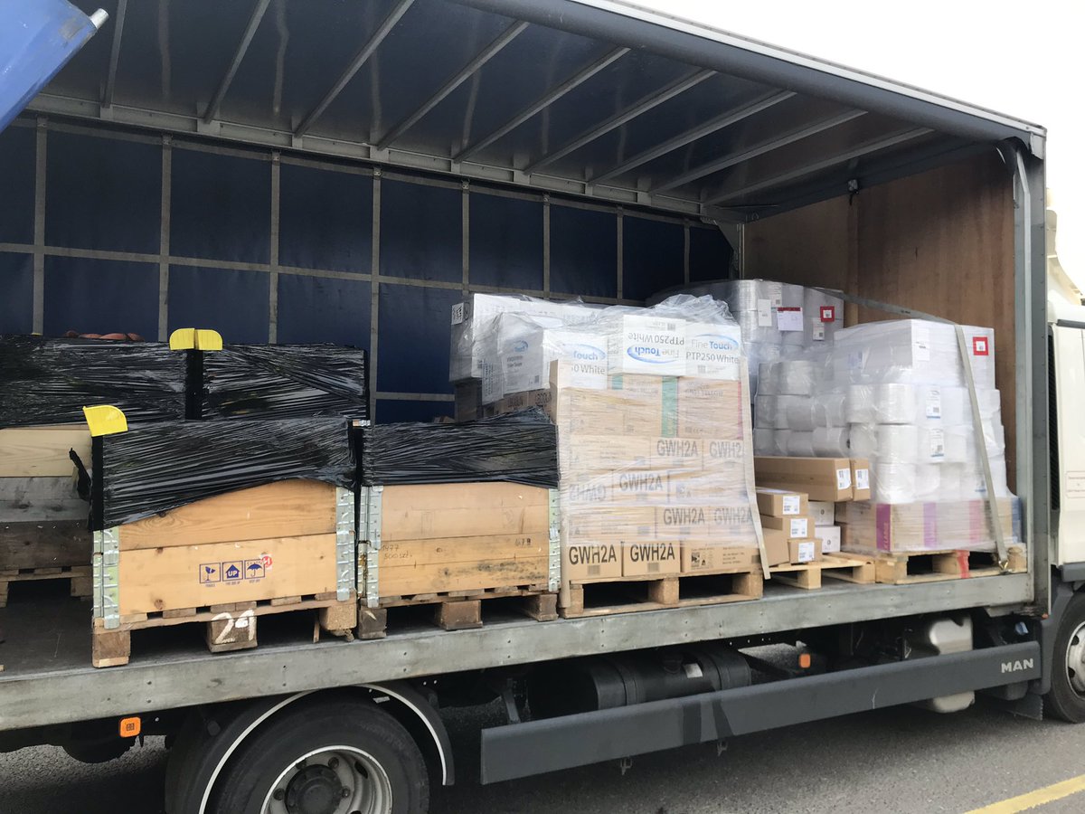 HumberbeatRoads's tweet image. Having a really good hit rate so far. Another curtain sider with an insecure load. Reported #insecureload #832