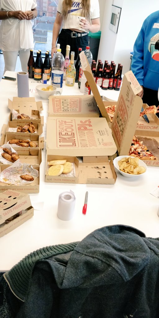 EvaProkop's tweet image. RT @CodeAndStuff_uk: Loved seeing all the post about our Mircobit workshop last week. It was great to see everyone learning and also having fun. A big thank you to @northcoders for the drinks and food #codeandstuff #womenintech #pizzaTime #mircobits #non…