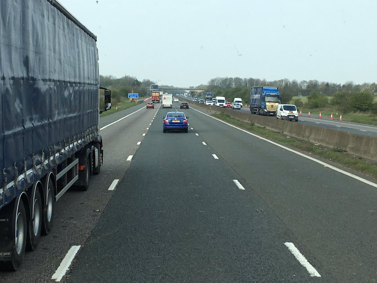 Like laterday Jekylls and Hydes, the #SwanYorkers have returned to normal #SwanSears as ride the M4