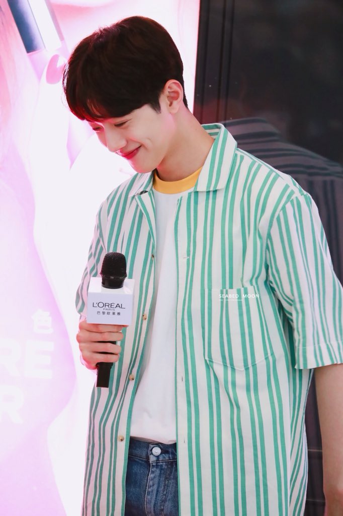 seabedmoon0923's tweet photo. 190415   🤩🤩🤩😭😭😭

#라이관린 #赖冠霖 #LaiKuanlin #LAI_KUANLIN #LAIKUANLIN https://t.co/izlTvXjFtp