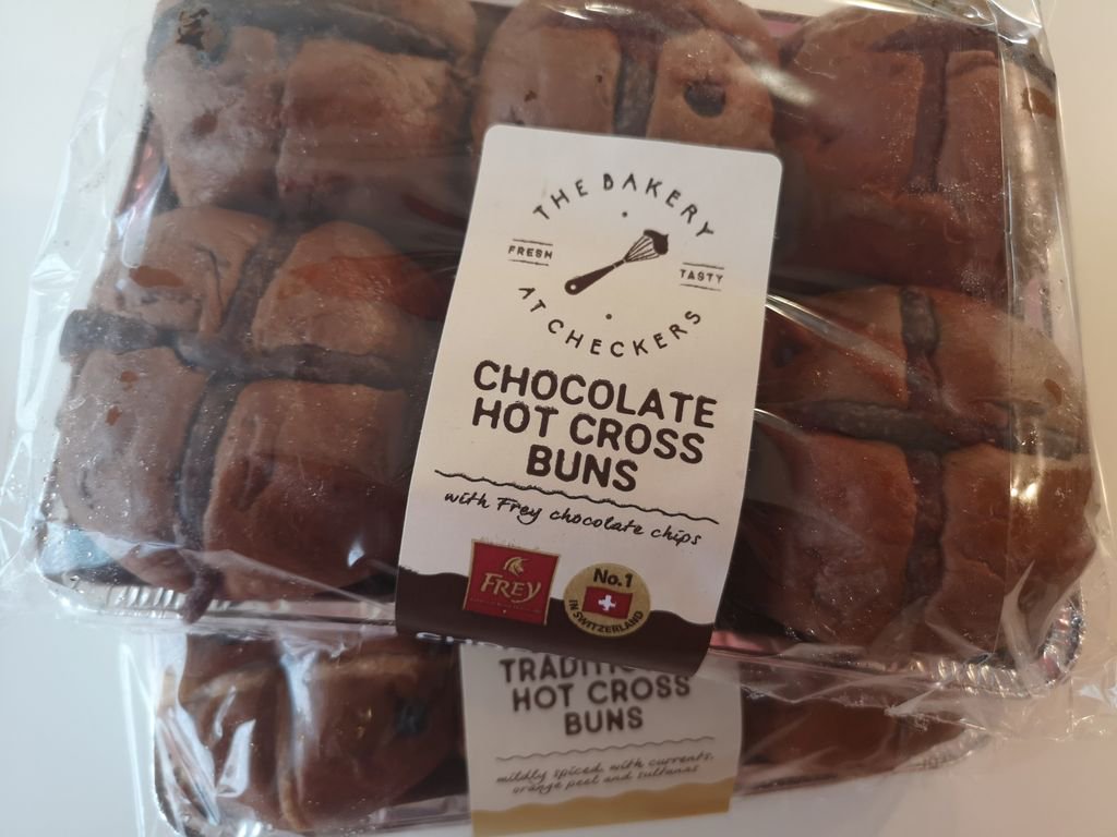 Boozy_Foodie's tweet photo. What a delicious tea-time treat!  The girls at the office tried out  a @CheckersSA exclusive -  chocolate #hotcrossbuns, made with #Frey's chocolate! A tip, pop it in the microwave for a bit and the chocolate bits get all goeey!  These goodies make for an #ExtraordinaryEaster TY! https://t.co/Z8CJ5Fmh8F