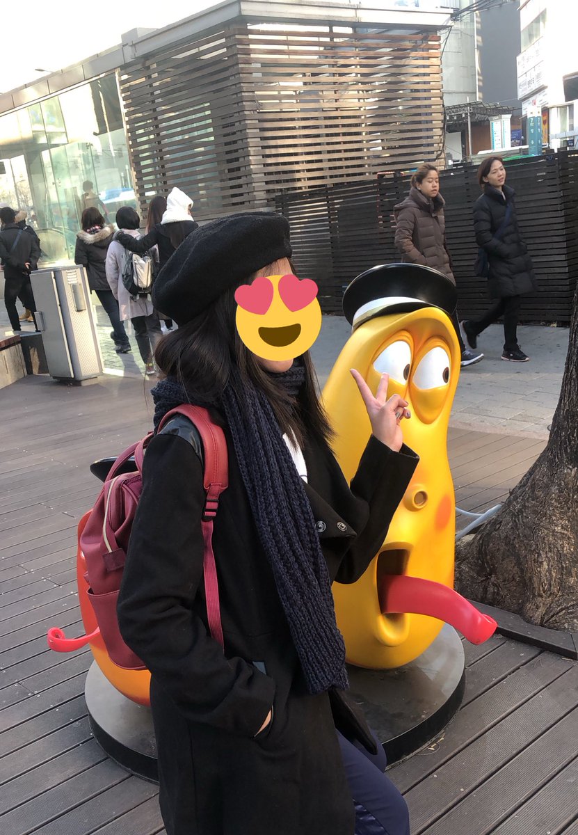 bAERIssimoshop's tweet photo. This is how the beret looks like when worn: https://t.co/6a4oZnUPTE