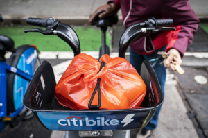 TweetVeloCitta's tweet photo. “Citi Bike Pulls New Electric Bikes Off Streets, Citing Safety Concerns
” https://t.co/4WvyxUaxbe https://t.co/7fkazuyPrM