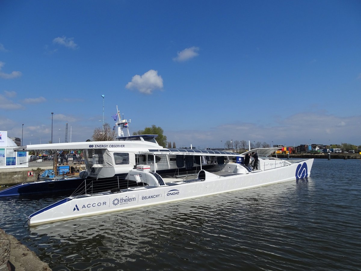 SolarPowerEU's tweet image. Brilliant visit onboard @energy_observer - the world’s first #hydrogen &amp;amp; #solar vessel! Energy Observer is on a 6-year world journey aiming to achieve energy autonomy, emitting zero GHG or fine particles.  A great example of #sectorcoupling! Bon Voyage @energy_observer  ⛵️