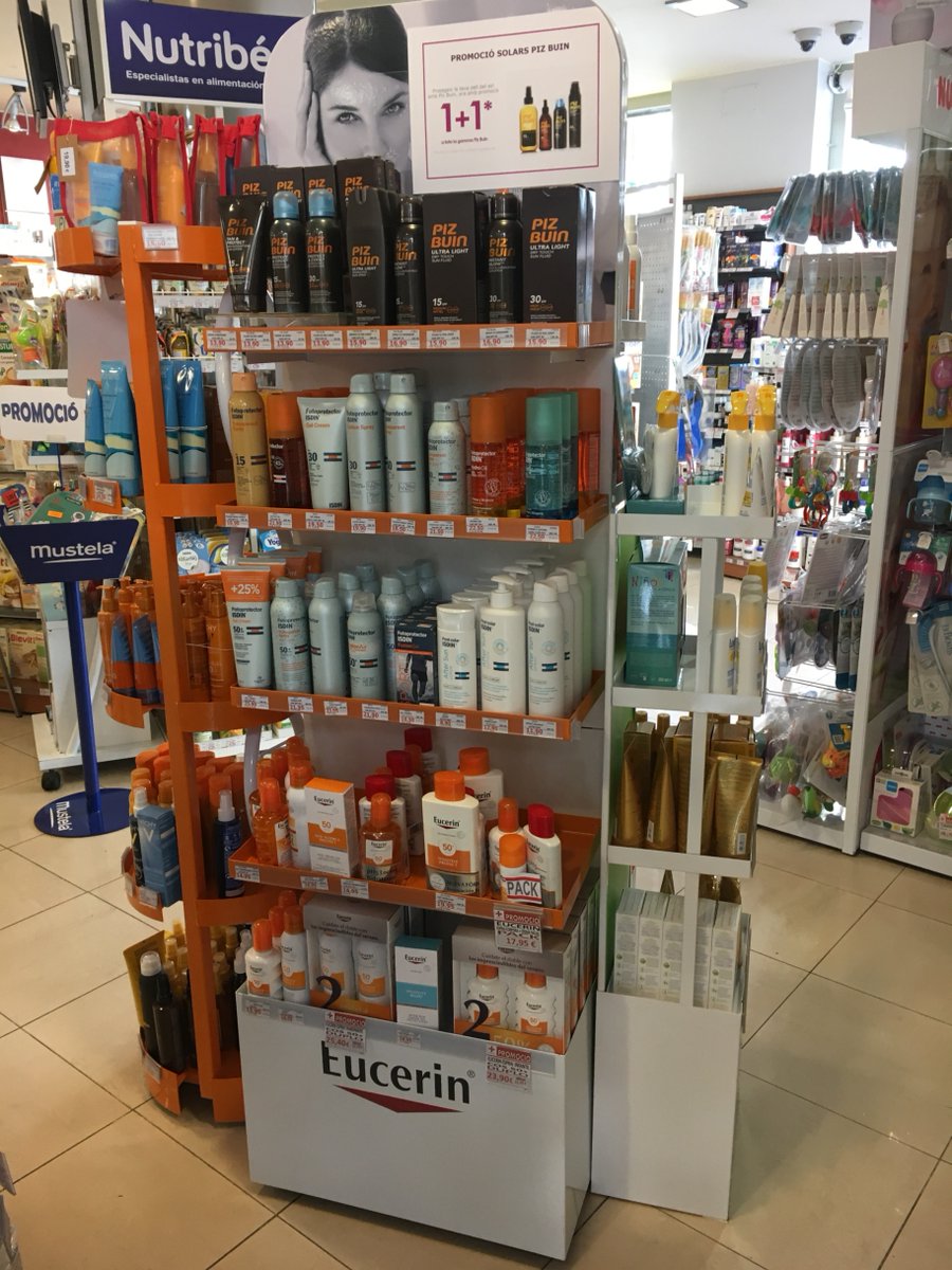 FarmPerezUrpina's tweet photo. ¿ Preparados para #SemanaSanta ? Vayas donde vayas no olvides tu #protectorsolar.
#parafarmacia #protectorsolar #cremasolar #avene #rocheposay #polysianes #vichy #aderma #eucerin #isdin #mustela #ladival #pizbuin #bioderma #letiat4 https://t.co/ysRGDLjMMK