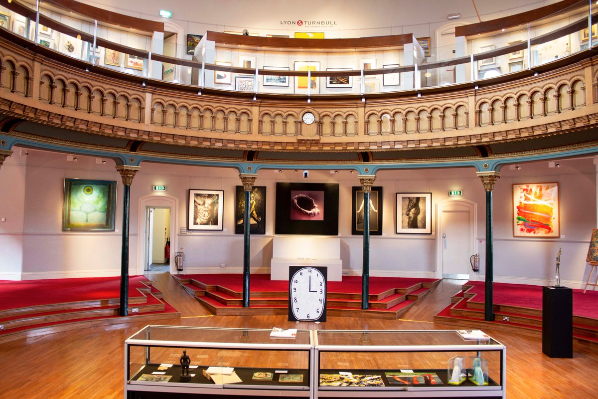 LyonandTurnbull's tweet photo. Works by #JohnByrne, #LucFuller, #JohnHouston, #HelenKincaid &amp; more are on display in our #Edinburgh saleroom today for the preview of our Wed 17 April Contemporary &amp; #PostWarArt auction. Stop by! View the full auction catalogue: https://t.co/njVzHPXaiB #ContemporaryArt https://t.co/dbHLegQr4s