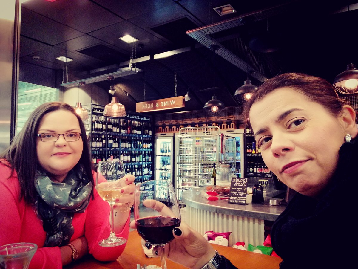 SoniaMarHS's tweet photo. And now there's only one... ππ
#HSLondonGirls2019
#NextYearParis https://t.co/m77cCSEmEz