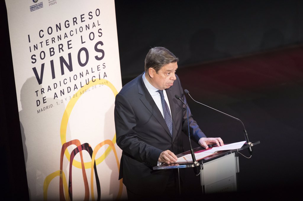 El Ministro de Agricultura, Pesca y Alimentación, Luis Planas planteó durante la clausura del #ICIVTA la necesidad de mantener el potencial productivo vitivinícola, perseguir la excelencia en la calidad, buscar nuevos consumidores y abrir nuevos mercados.