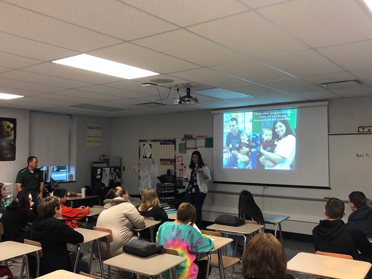 Thank you to the Jolly family for visiting Mrs. Swinney’s classroom to share Landon’s journey with prosthetics as part of their PBL unit! What an inspiring family and kiddo! #RaiderPride