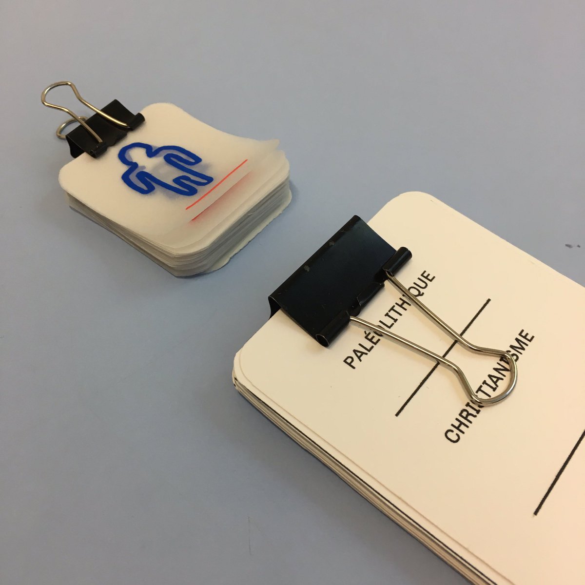 atelier_laba's tweet photo. Pendant 4 semaines on a travaillé les matières scolaires avec des élèves du collège Alphonse de Lamartine @actoulouse
On va maintenant retravailler la forme de notre #outilpedagogique en fonction des retours des élèves.
#codesign #masterdtct https://t.co/m8JWTH89bV