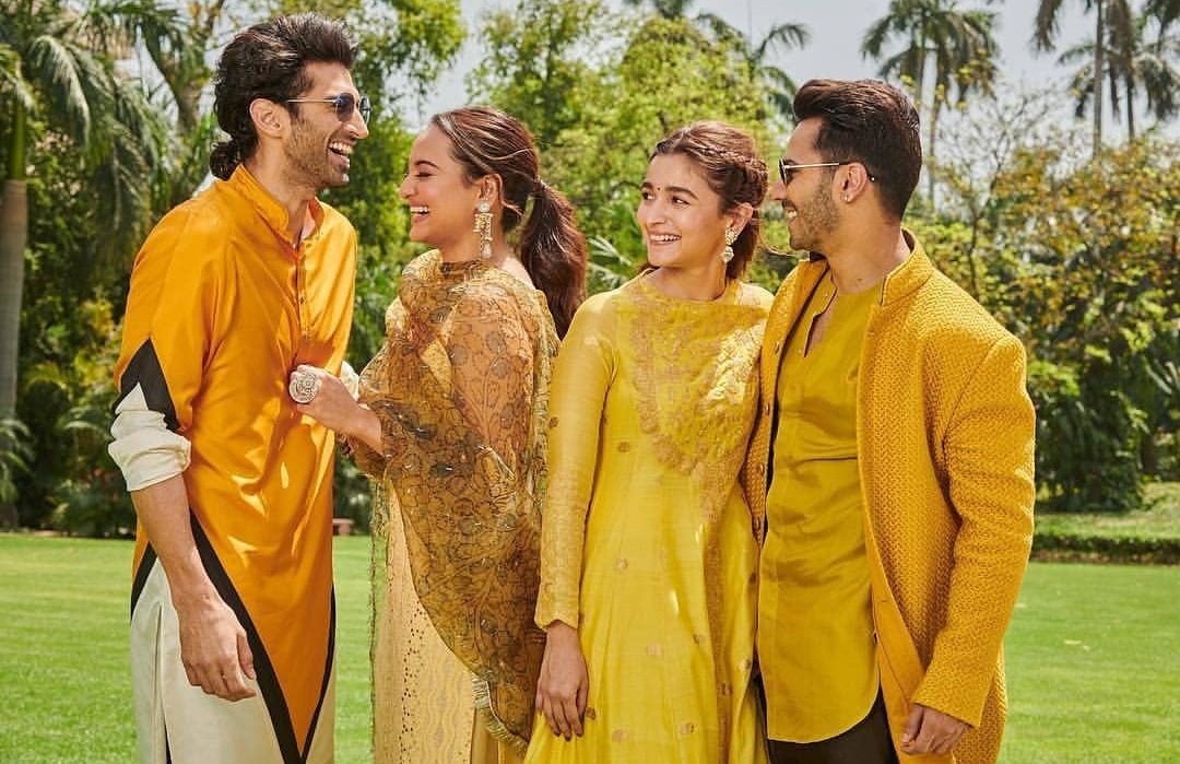 Aliaasangels's tweet photo. Have you booked your tickets yet? #TeamKalank awaits you! #Kalank17April https://t.co/7m2fJt9ruf