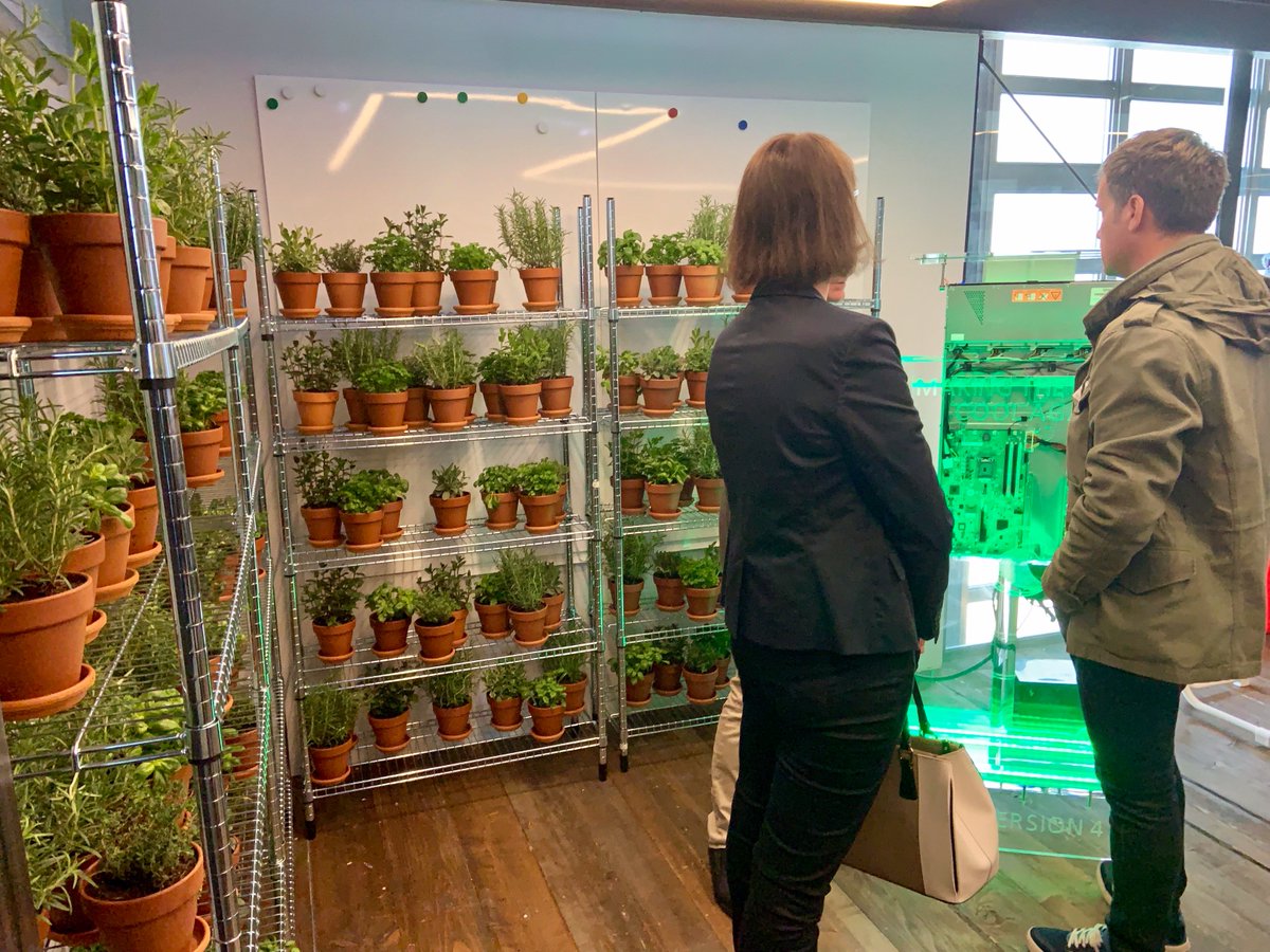 dgt_switzerland's tweet photo. Today at the Challenge Demo &amp; Pitch Day, open house to discover innovative projects that tackle societal challenges #dschallenge 
more about the digitalswitzerland|Challenge: https://t.co/arJy4YXiIj #Innovation #Switzerland https://t.co/b8eWlRaYgv