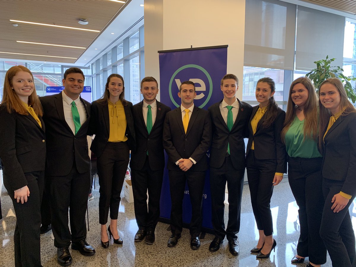 lmandel14's tweet photo. @MonkmadeVEI @sunnysnacksve in New York City taking on the @VEInternational National Business Plan Competition! #YBS2019 @CooperCityHigh https://t.co/g3QhTbSRmS