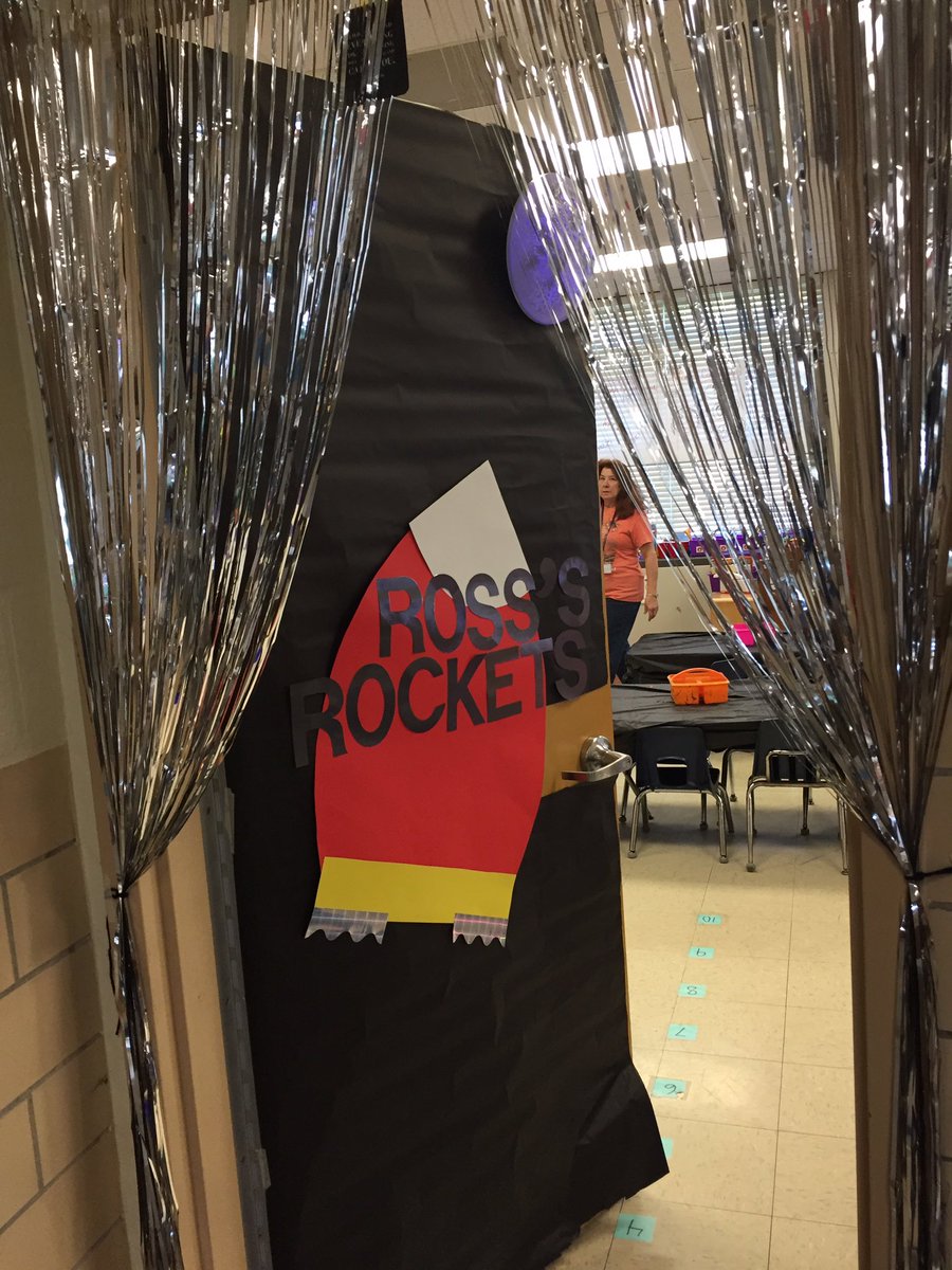 Adrienne Ross tweet media