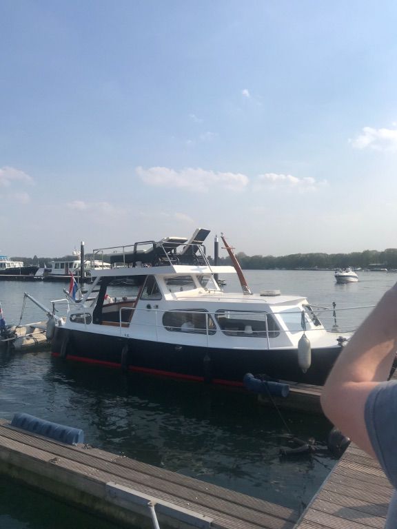 bootkopen_nl's tweet photo. Mooie Tengro kruiser #tekoop aangeboden:
https://t.co/AnpZbQgvlW

#motorboot #boot #boten #boottekoop #botentekoop #bootkopen #kajuitboor #motorjacht #crown #kruiser #hiswa2019 #vaarseizoen #watersport #voorjaar #lente #zomer #nederland #maandag #MondayMotivation #varen https://t.co/J8ikkG00J0