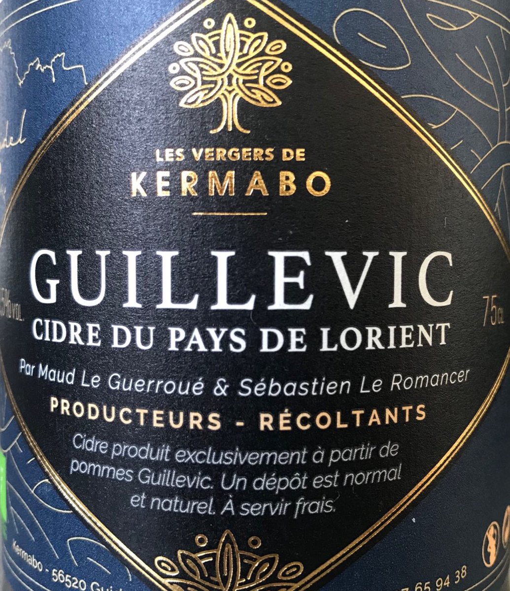 J_M_Jacques's tweet photo. 🍏🍾 Rencontre avec les gérants de la Cidrerie Les Vergers de #Kermabo et les présidents du syndicat des cidriers indépendants de France. Nous avons travaillé sur la façon de défendre la filière artisanale et promouvoir les productions locales de #Cidre.
#Bretagne #Guidel https://t.co/NN8LRu8TqZ