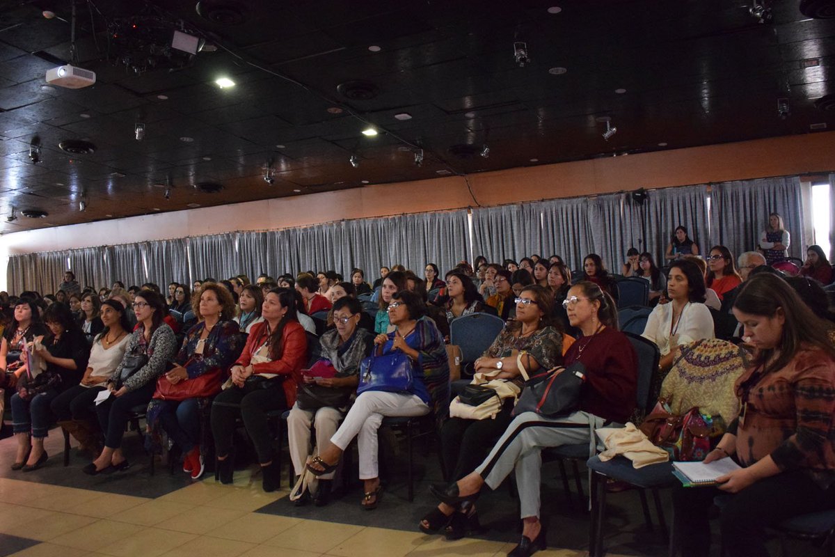 MatronasStgo's tweet photo. Estuvimos intercambiando experiencias en el I Congreso de Parto y Nacimiento 🙌 Agracemos la invitación y la oportunidad de compartir nuestro trabajo como @MatronasStgo junto a académicas, matronas y madres🤰🏻🤱 https://t.co/Is3AeeJvbp