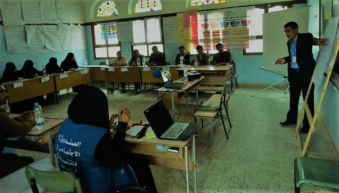 RUAWFD_Yemen's tweet photo. #YouthinDevelopment, 
@SFDYemen launched new #CapacityBuilding within @ruawfd for new 77 Youth(40%Female) from #AlBydaa governorate for #23trainingdays in
#Dev,Issues &amp; Skills, 
#PRA+#CF
#ComputerSkills
#HRelief to facilitate their engagement to #LabourMarket.
Funded by @DFID_UK https://t.co/Q9HSLE7Pbe