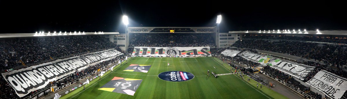 Parabéns, White Angels! 20 Anos de História sempre a apoiar o símbolo do Rei!⚔️◾️◽️
#AquiÉSóVitória #Conquistadores #XX #QNVNNNVM #WA