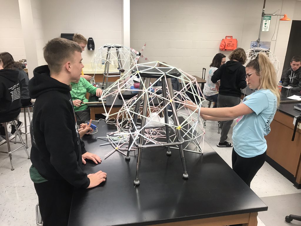 InmanSchools's tweet image. Inman Junior High students are currently building their geodesic domes in their science &amp;amp; engineering technology class. #communication #drivestudentsuccess #maximizingresources via @kimraybaldwin