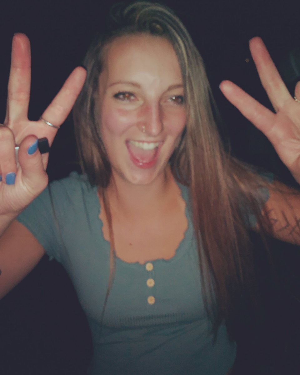 fionakelley12's tweet photo. Wasn’t kidding when I said I’m living my best life folks 🤘🏽 #JMoore https://t.co/GBg8PyEkE2