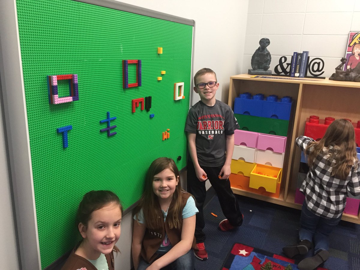 THeino's tweet photo. Ss @MVWolves are loving their new LEGO wall. #legoconstruction #problemsolvingtogether @MuskegoNorwaySc @JeffPetersen67 https://t.co/cnrSQYkCKQ