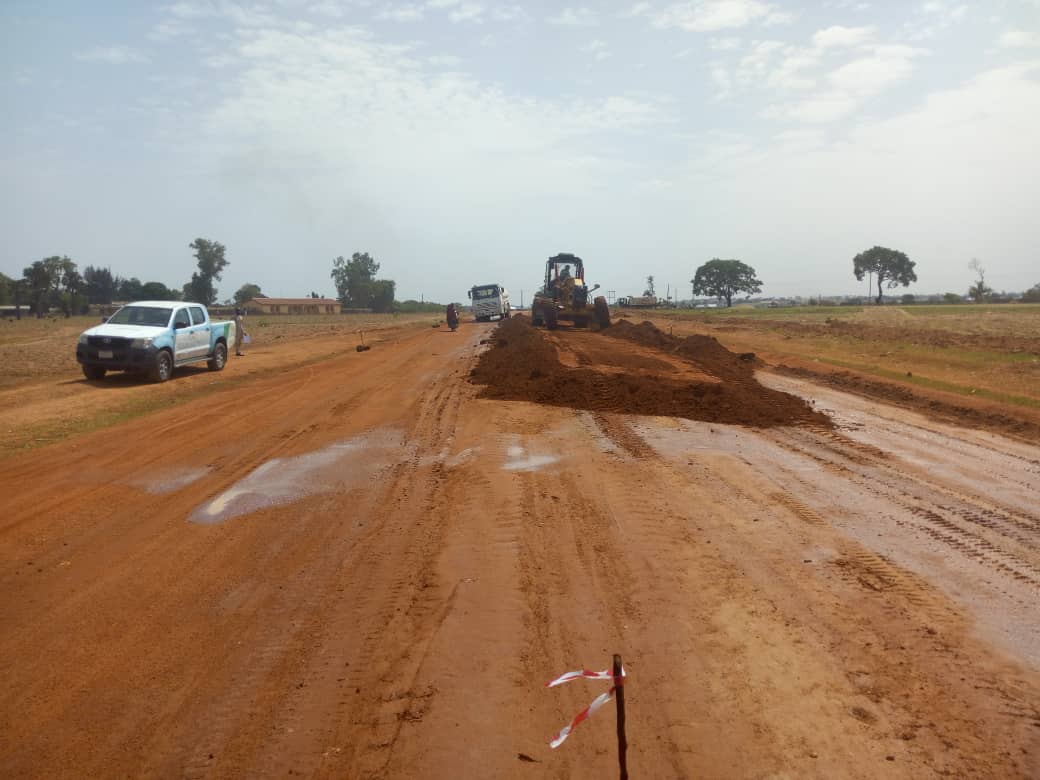 KADPBC's tweet photo. #BudgetMonitoring 
Reconstruction of Saminaka - Gadan Rahama - Bauchi border Road in Lere LGA. 
Status: Ongoing. https://t.co/TvJAvk3nn6